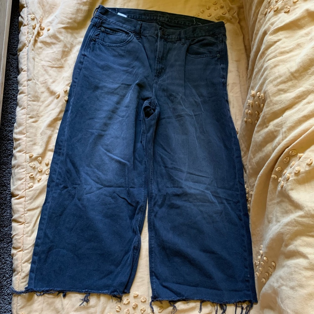 Cropped wide leg jeans